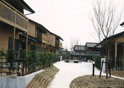 岡田地区改良住宅　広場